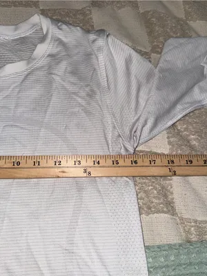 Lululemon Swiftly Tech Long-Sleeve Shirt 2.0
Hip Length thumbnail 2