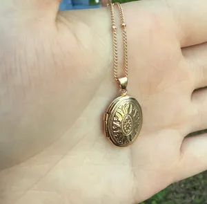 Gold Locket Handmade Vintage Heart Necklace thumbnail 1