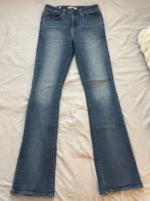 Levi’s High-Rise Bootcut Jeans 725 Women’s thumbnail 1