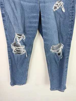 American Eagle Distressed Strigid Curvy Mom Jeans Medium Wash Size 14 SHORT EUC thumbnail 3