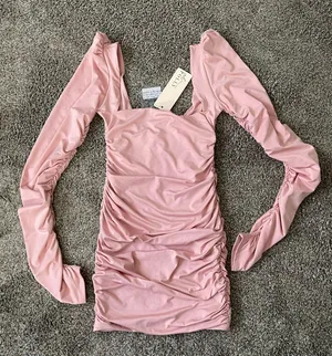Oh Polly Hoco Pink dress thumbnail 7