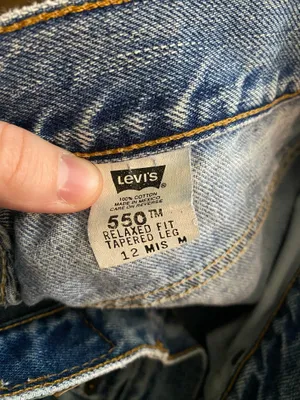 Levi’s 505 Straight Leg Women’s Jeans thumbnail 4