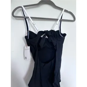 NWT Quince Italian Under-Wire One Piece Swimsuit Black & White Contrast Small thumbnail 4