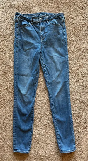 American Eagle Jeans thumbnail 1