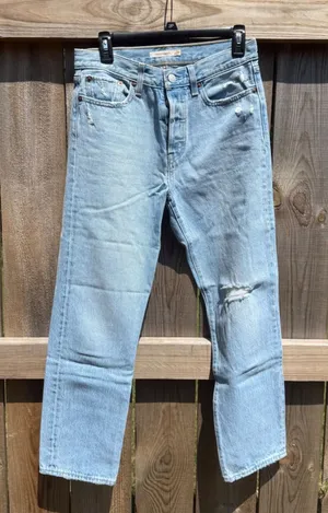 Levis Wedgie Straight Jeans Light Wash Distressed Blue Denim Size 28 thumbnail 1
