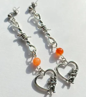 Antique silver tone cute sleepy angel dangle earrings💖👼💖 thumbnail 1