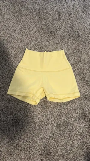 Aritzia BUTTER cheeky infinite hi rise 3” short thumbnail 2