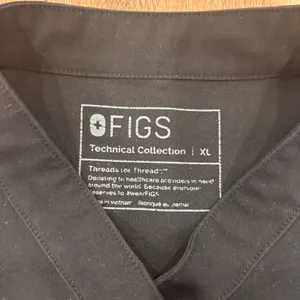 Figs Rafaela Women's Black Oversized Scrub Top Short Sleeve Size XL / WXXSW1003 thumbnail 4