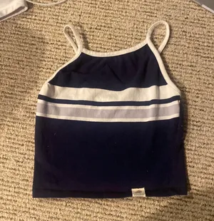 Pull & Bear navy top thumbnail 1