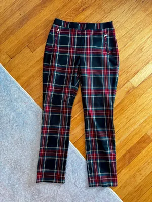 Zara Plaid Straight-Leg Women's Pants in Black & Red thumbnail 3