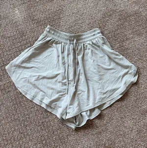 Lululemon Modal Shorts thumbnail 3