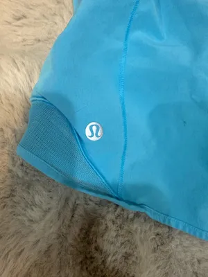 Hotty Hot Lululemon 4" thumbnail 4