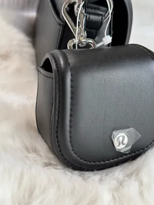 Lululemon Leather alternative mini bag 1.2L  thumbnail 5