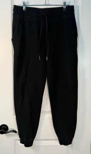 Lululemon Scuba Jogger Black Size 8 thumbnail 1