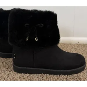 NEW GBG Los Angeles Faux Fur Winter Ankle Boots 10 Black Cozy Slip On Boots thumbnail 3