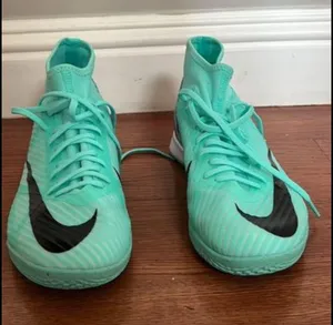 Nike Women’s Size 8.5 Mercurial Vapor 15 Academy Indoor/Court Low-Top Soccer Shoes thumbnail 2