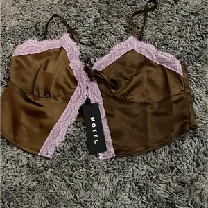 Motel tank top satin NWT thumbnail 2