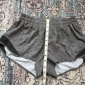 Lululemon Hotty Hot Short II 2.5" Heather Lux Multi Black Heathered Black Size 8 thumbnail 10