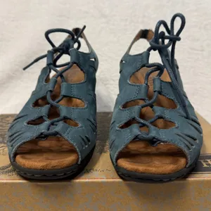 Cobb Hill 7M Sasha Lace Up Cutout Heel Dusty Blue Boho Comfort‎ Leather Sexy thumbnail 5