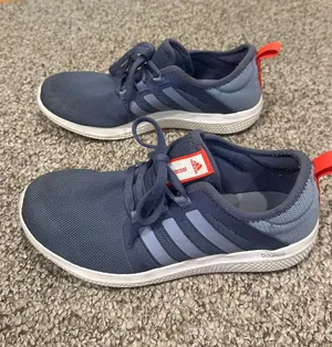 Adidas Sneakers thumbnail 1