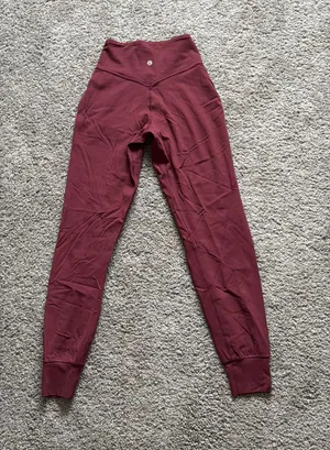 Lululemon Align Joggers thumbnail 2