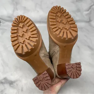 NEW Vince Camuto Emebrila Suede Platform Lug Sole Block Heel Combat Boots 10 thumbnail 9