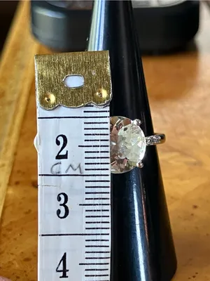 Genuine White Quartz Sterling Silver Ring Size 6 thumbnail 9