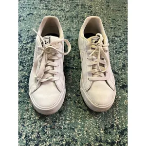 Nike Court Royale AC Athletic Sneaker Size 5.5 Style AO2810-102 thumbnail 3