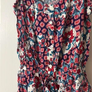 Joe Benbasset Blue and red floral romper‎ Women's Large thumbnail 3