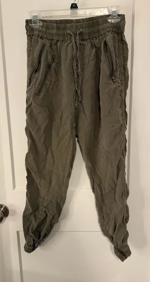 FATE Green Cargo Pants thumbnail 1