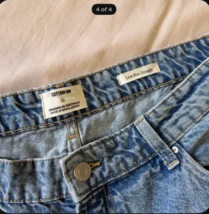 Cotton On Low-Rise Straight Jeans thumbnail 2