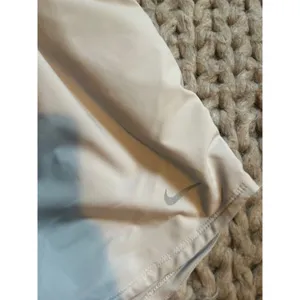 Nike Dri-fit high rise 3 inch work out shorts light grey size med thumbnail 2