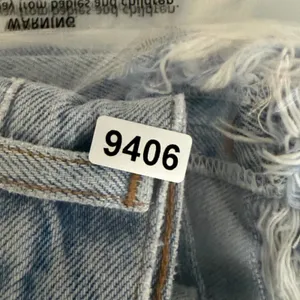 AGOLDE Parker High Rise Cut Off Denim Shorts Light Wash Blue A083E-811 Size 26 thumbnail 10