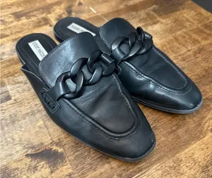 STEVE MADDEN Black Leather w/ Chain Detail Slip-On Loafers Mules Flats Size 10 thumbnail 1