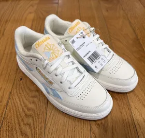 Size 6 US women’s Reebok Club C Revenge Sneakers White Light Blue Gold Leather thumbnail 1