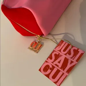 Juicy Couture makeup bag thumbnail 2