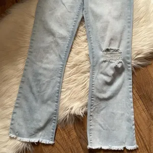 RSQ Sydney Crop Flare Jeans thumbnail 6