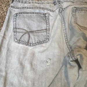 Vintage‎ Tommy Hilfiger Women Light Wash Distressed Flare Jeans Size 14R thumbnail 12