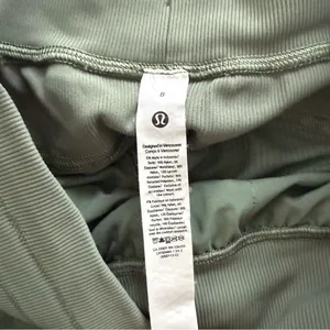 lululemon Dance Studio Mid-Rise Joggers size 8 thumbnail 5