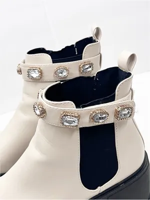 MADDEN GIRL Honey Cream Removable Gem Ankle Strap Chelsea Lug Sole Boots 9M Boho thumbnail 9
