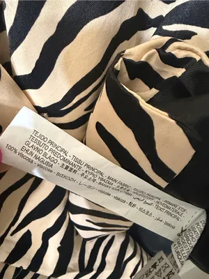 Zara Zebra Print Satiny Double breasted Blazer Size Small.EUC thumbnail 8