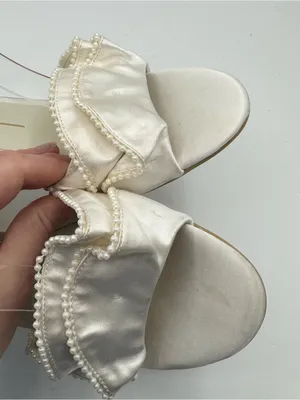 Dolce Vita‎ white Vanilla Faux Pearls Satin Lunete Heeled Sandals size 9 bridal thumbnail 2