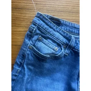 Levis Superlow 518 Jeans 7 Short Low Rise Y2K Skinny Denim Retro Style thumbnail 5