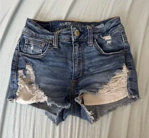 American Eagle Outfitters Women's Blue Denim Shorts thumbnail 1