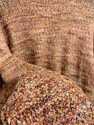 sweater thumbnail 2