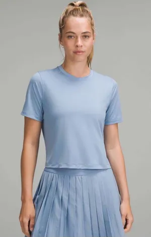 Lululemon Ultralight Waist-Length T-Shirt Size 6 Blue Willow Crop Workout Active thumbnail 1