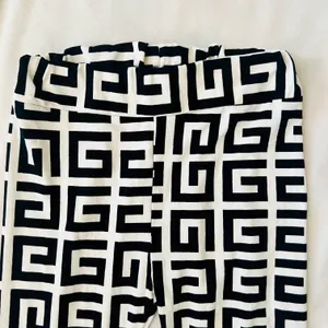 Boutique G Print Top & Leggings Set thumbnail 3