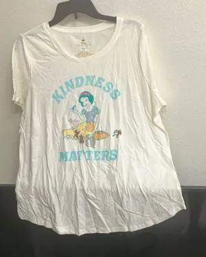 FINAL MARKDOWN Disney Princess tee 1X thumbnail 1