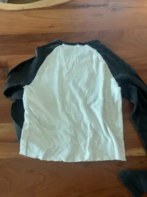 Brandy Melville Graphic Long Sleeve thumbnail 3