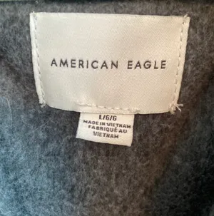 American Eagle cropped fuzzy quarter zip sweatshirt thumbnail 5